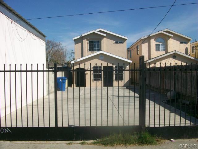 11020 S Wilmington Ave - Photo 2 of 8