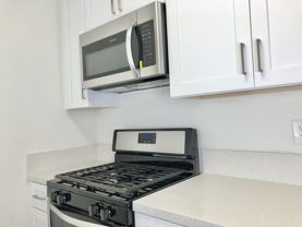 425 South Alexandria Ave - Photo 1 of 1