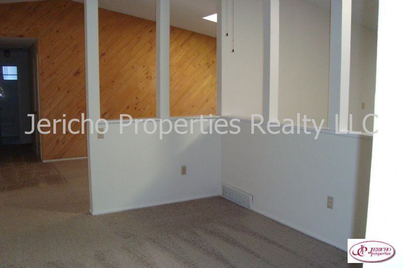 8191 Everett Way - Photo 3 of 16