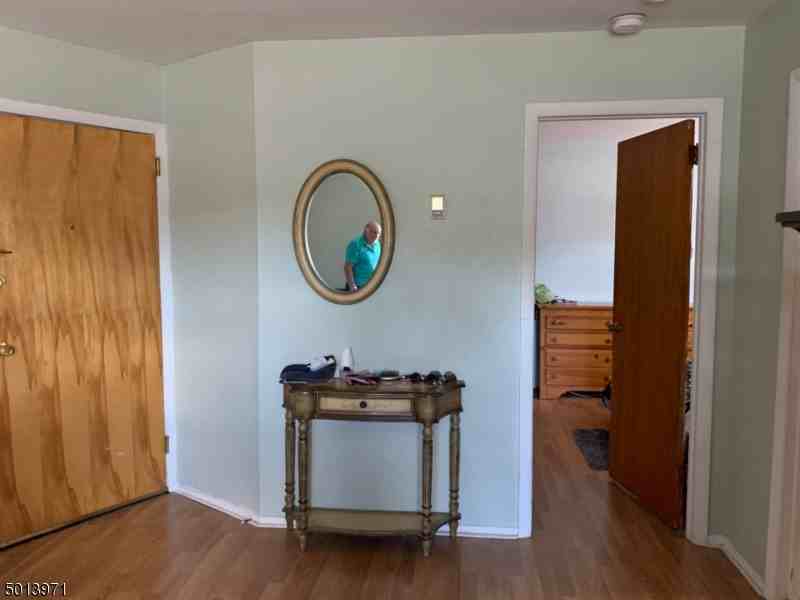157 Newark Pompton Tpke - Photo 3 of 6