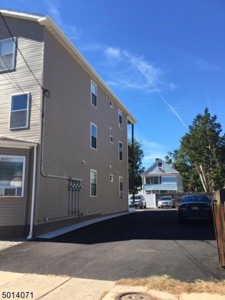 33 Elberon Ave Apt 3-35 - Photo 2 of 7