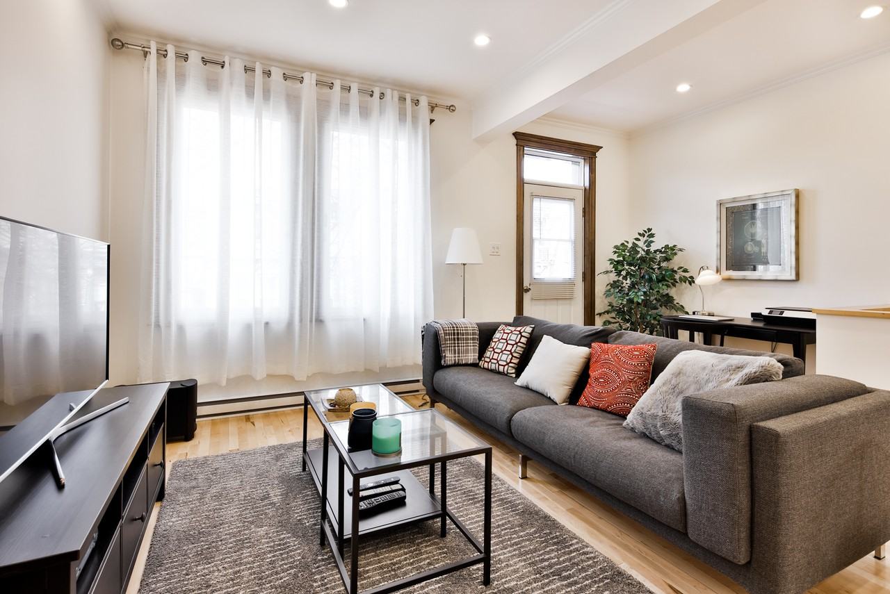 3468 Avenue de l'Hôtel-de-Ville ##0 - Photo 4 of 17