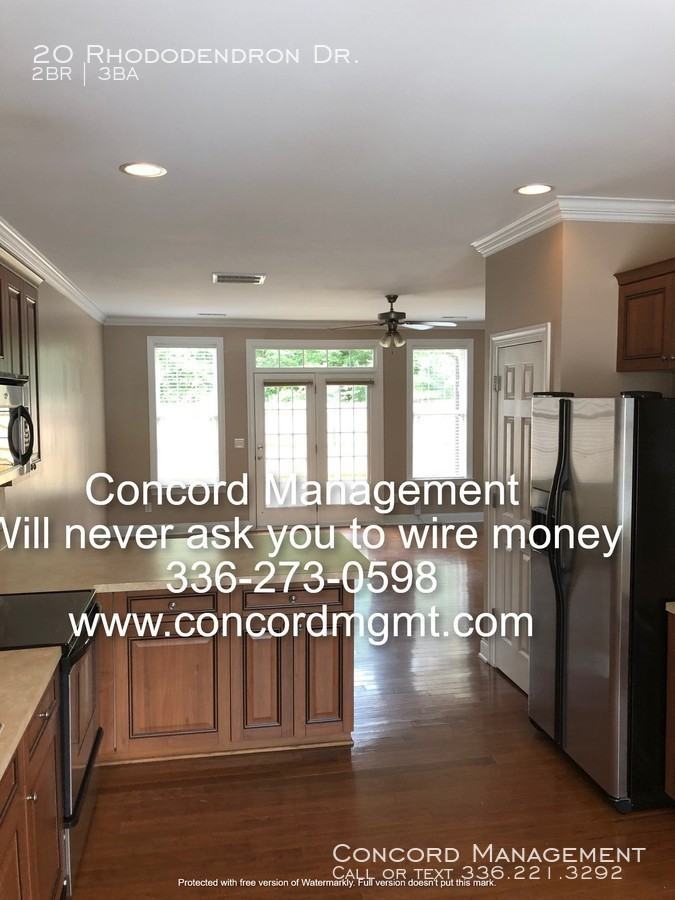 20 Rhododendron Dr #1 - Photo 3 of 9