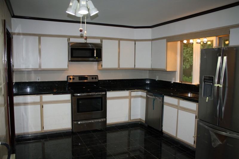 41 E Shore Trail - Photo 3 of 10