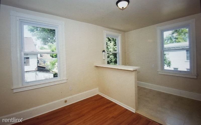 332 332 Sharon Avenue C - Photo 3 of 4