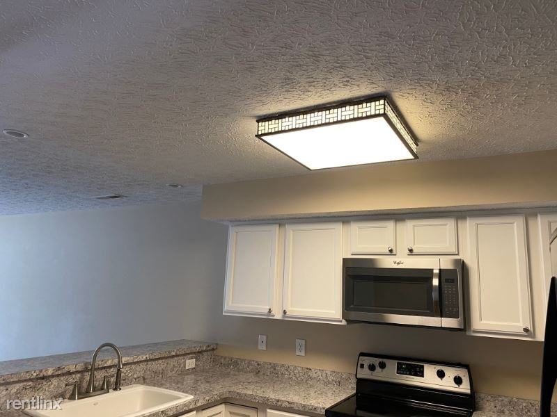 6943 Remsen Dr - Photo 2 of 15