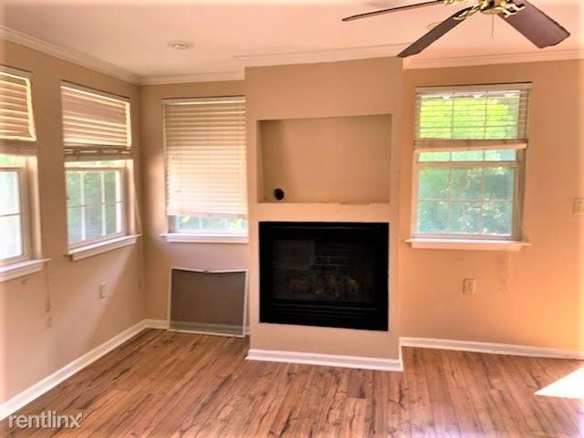 1400 Mills Hwy - Photo 2 of 9