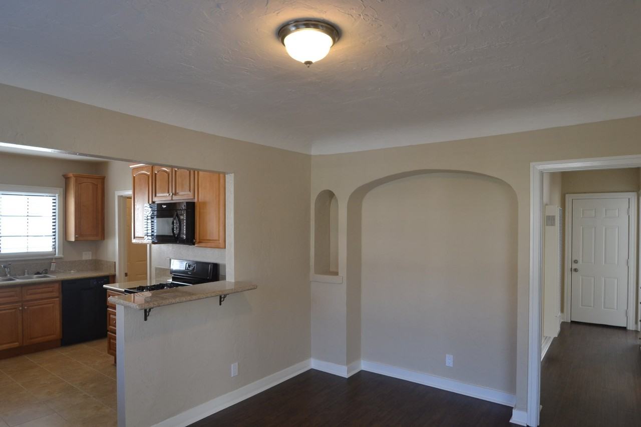 646 Arden Ave - Photo 2 of 5