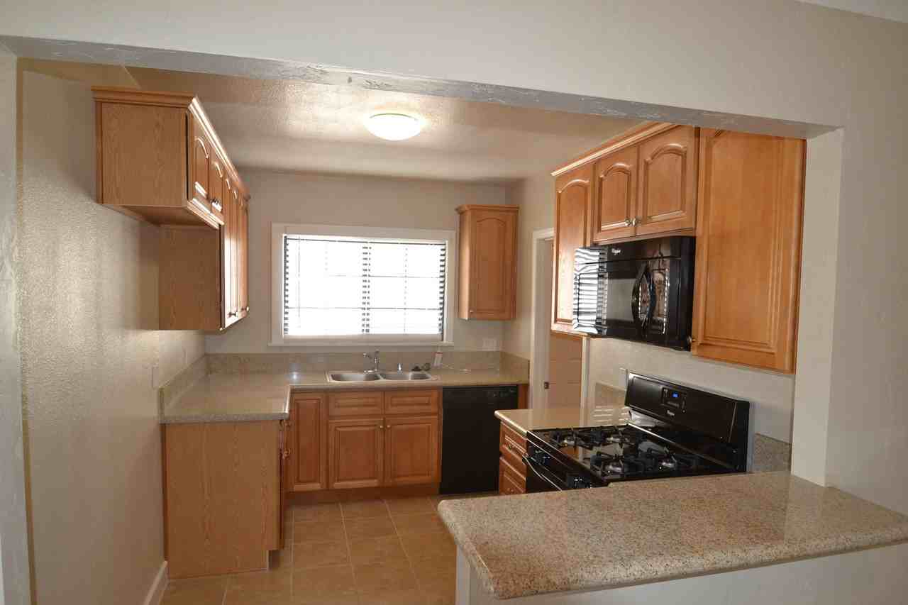 646 Arden Ave - Photo 3 of 5