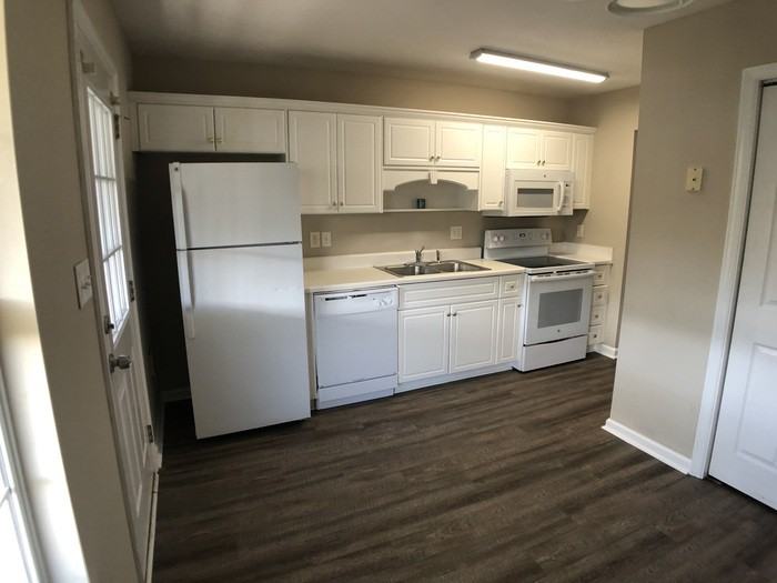 217 Sassafras Ln - Photo 2 of 14