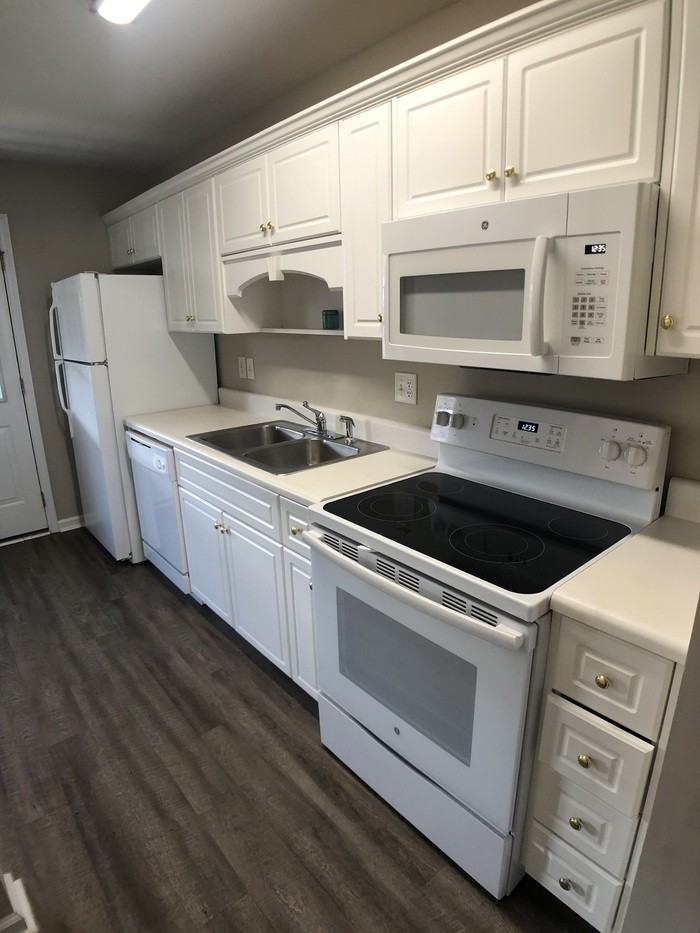 217 Sassafras Ln - Photo 3 of 14