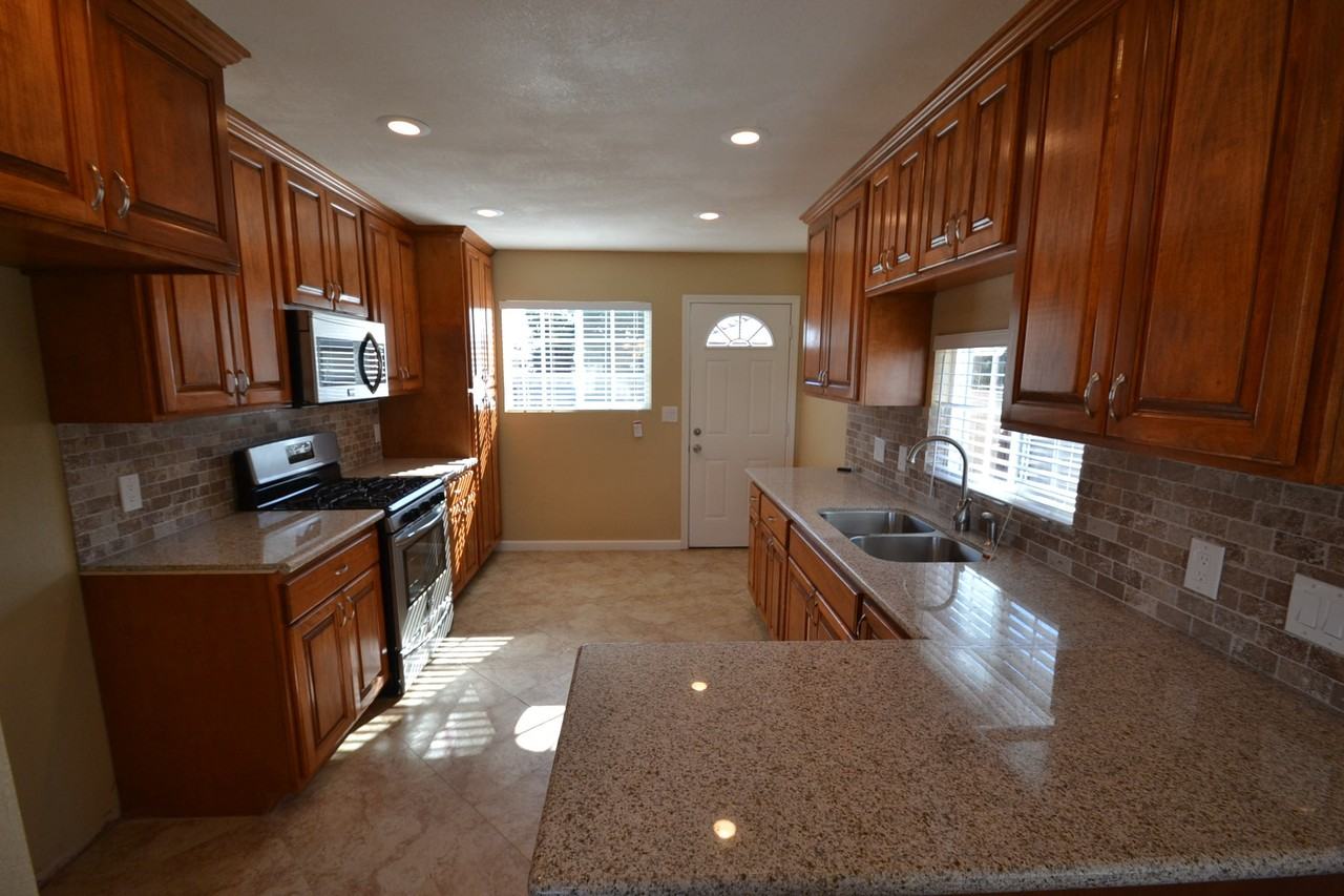 360 St Marys Dr - Photo 3 of 6