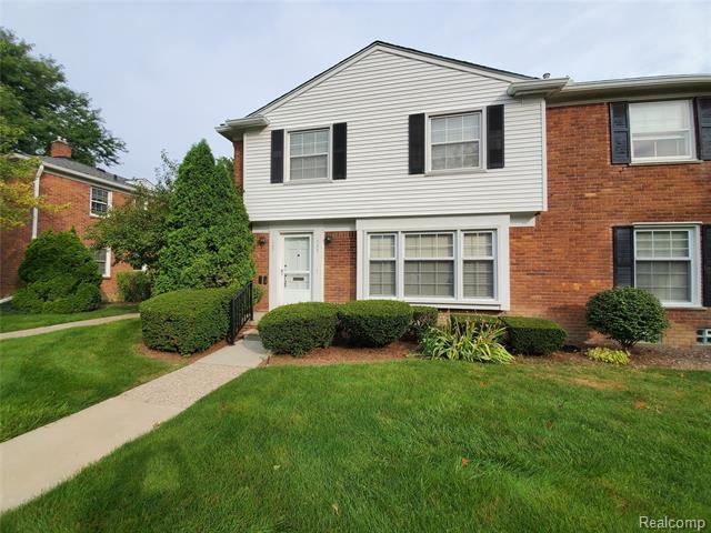 627 Notre Dame St, Grosse Pointe, MI 48230 2 Bedroom Condo for 1,450