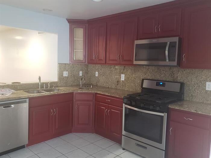 1238 Susquehanna Rd - Photo 3 of 17