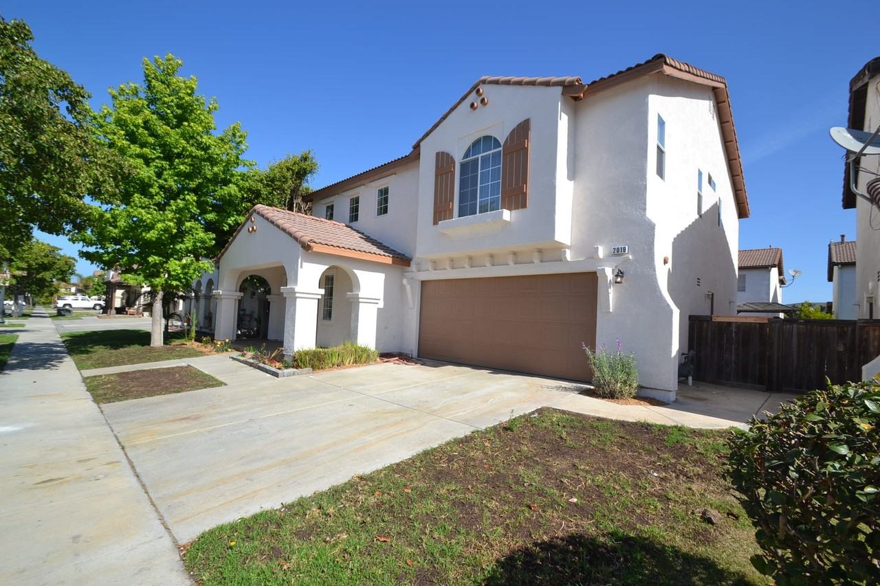 2019 Inez Dr - Photo 2 of 11