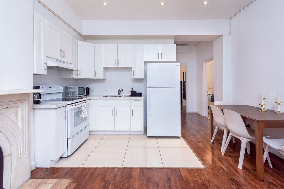 Brand new 4 1/2 Furnished apartment near to Concordia - Photo 2 of 7