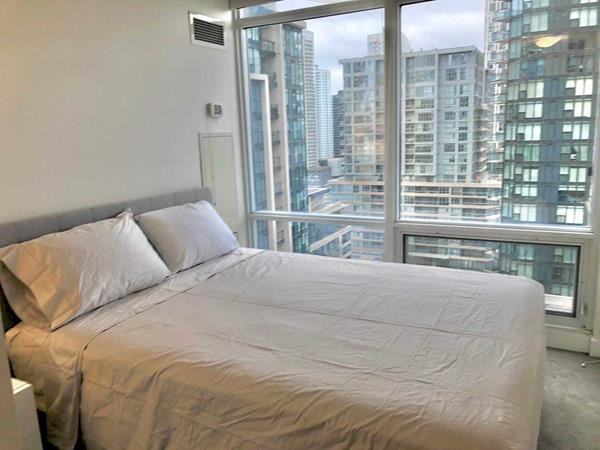 25 Telegram Mews #1809