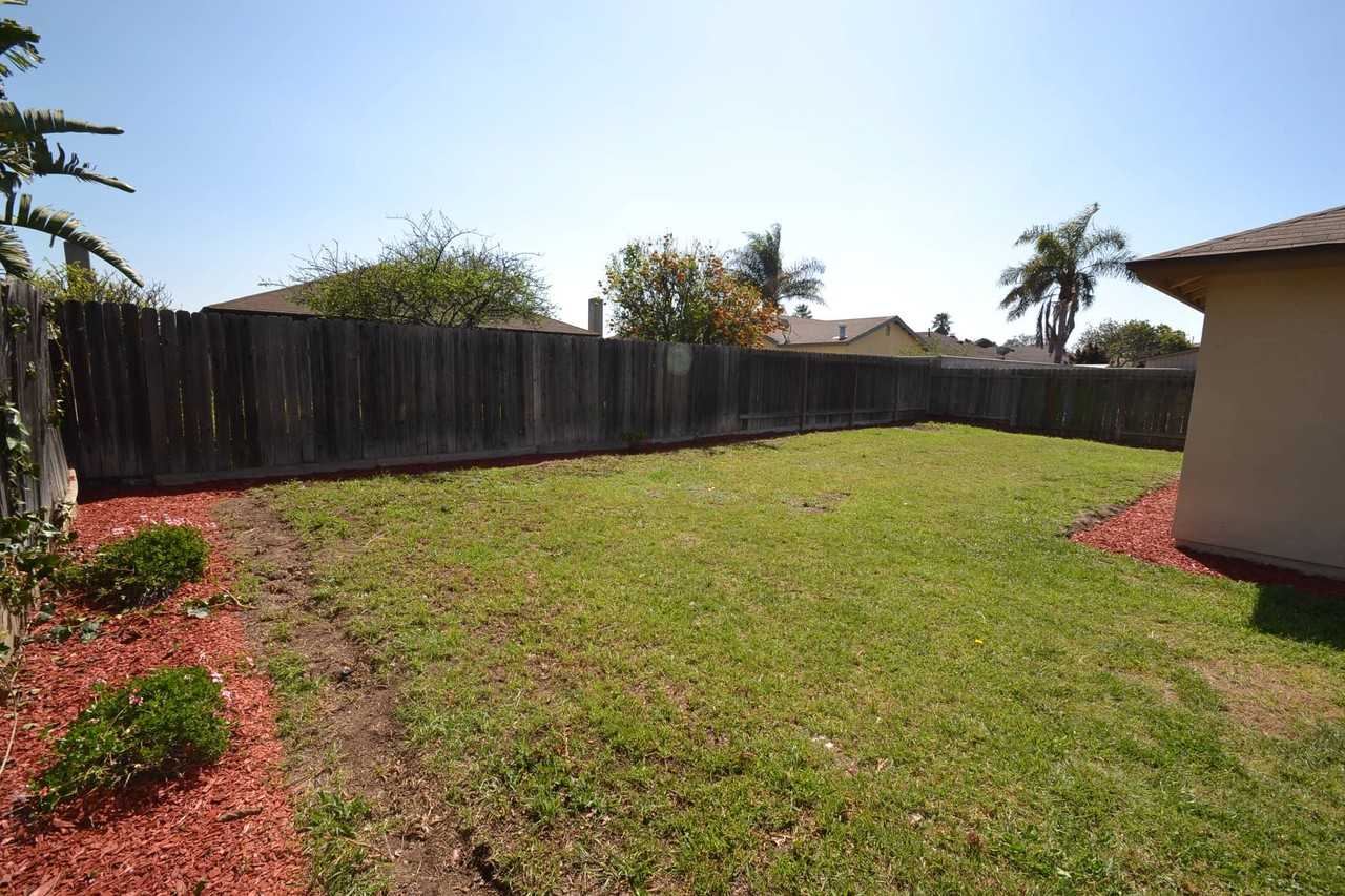 2010 Beaufort Dr - Photo 2 of 7