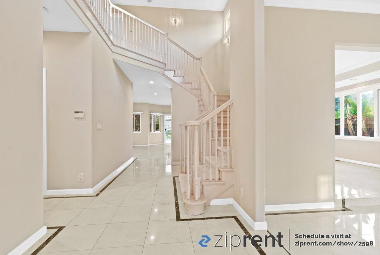 22370 Palm Ave - Photo 3 of 24