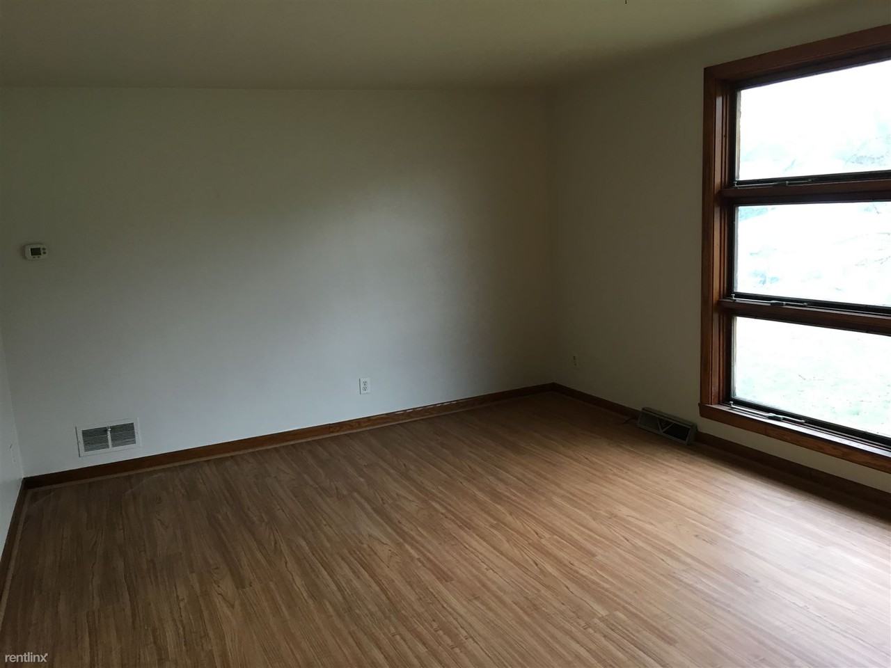 622 622 Fairground Road 2 - Photo 2 of 14