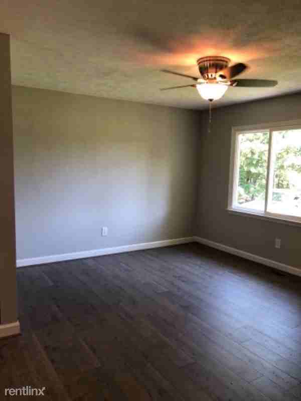 7986 Indian Rd - Photo 3 of 13