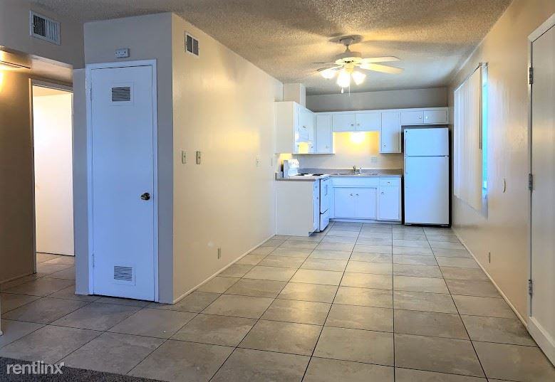 Las Maravillas Apartments - Photo 2 of 13