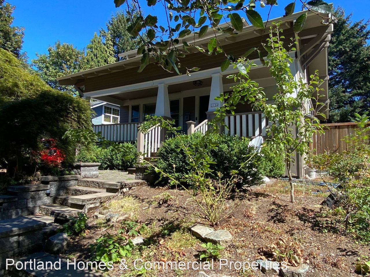 2134 Ne 51st Ave - Photo 2 of 21