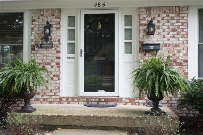 485 W Walnut St - Photo 2 of 42