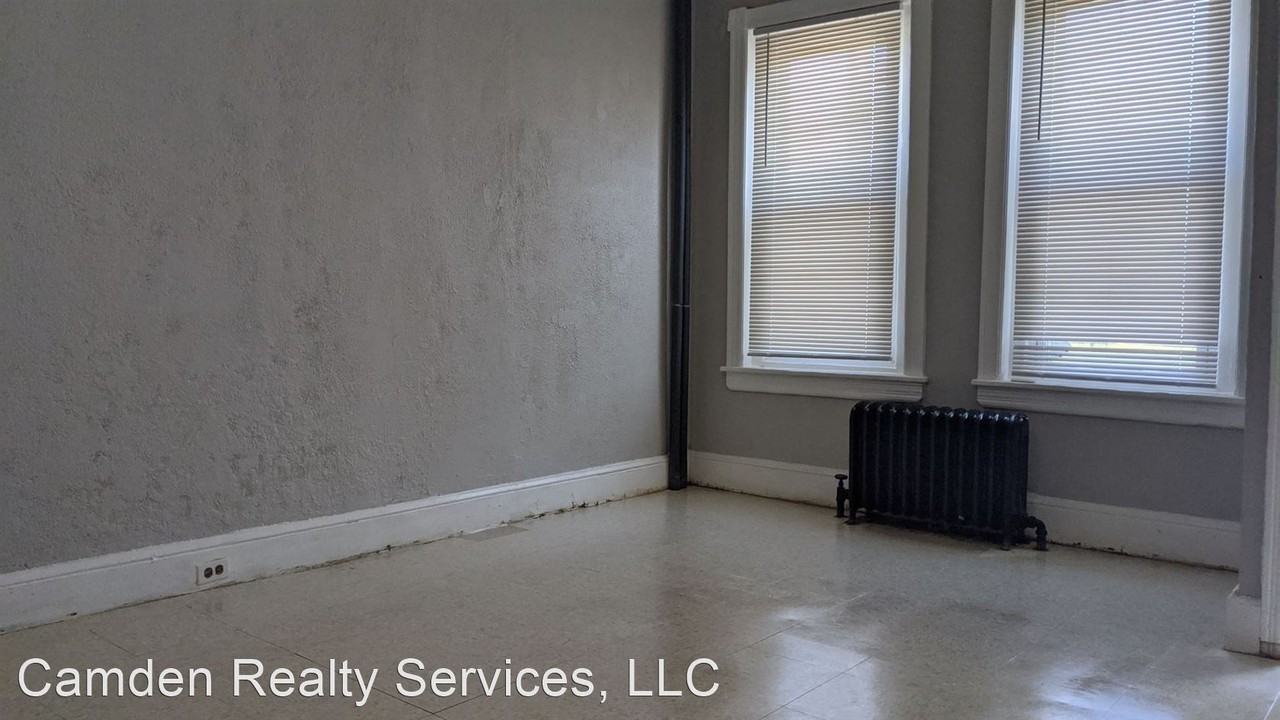 815 Newton Ave - Photo 3 of 7