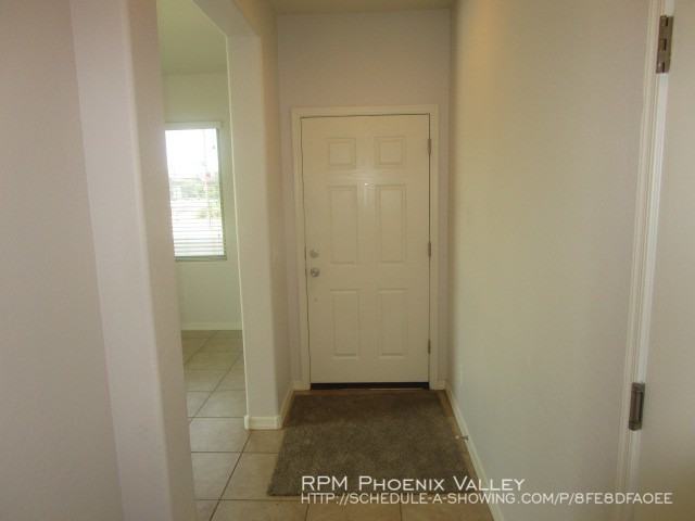 25447 W Heathermoor Dr - Photo 2 of 21