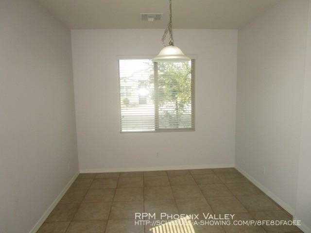 25447 W Heathermoor Dr - Photo 3 of 21