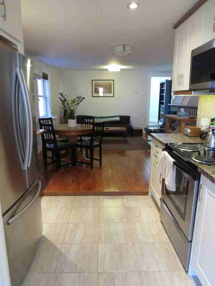 360 Bartlett Avenue - Photo 3 of 8