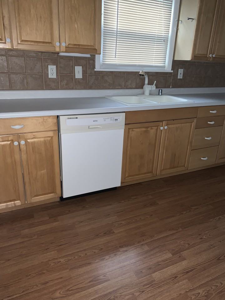 3261 N 87th St - Photo 3 of 9