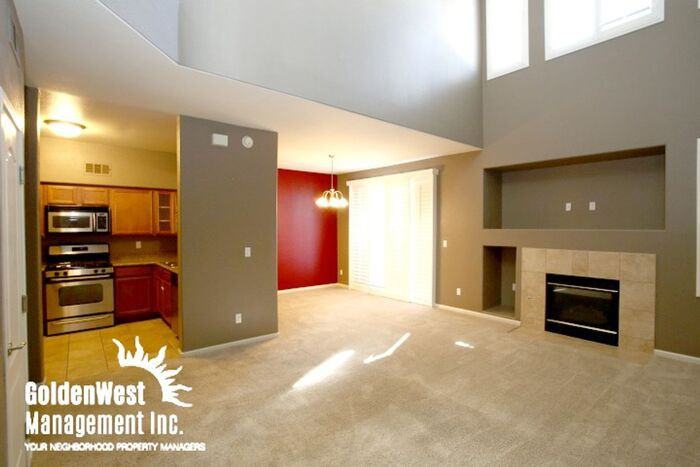 1604 Queen Victoria St #103 - Photo 3 of 18