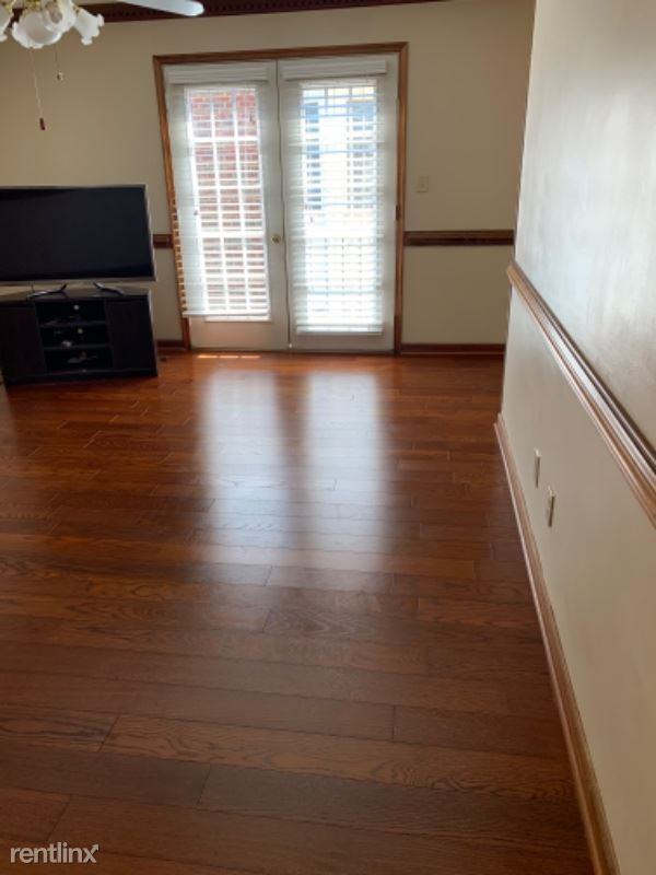 16 Academy Ln - Photo 3 of 11