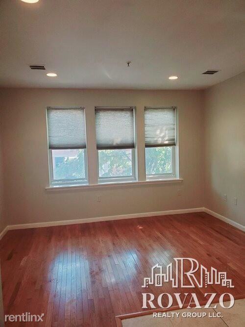 5 Hayward St - Photo 3 of 7