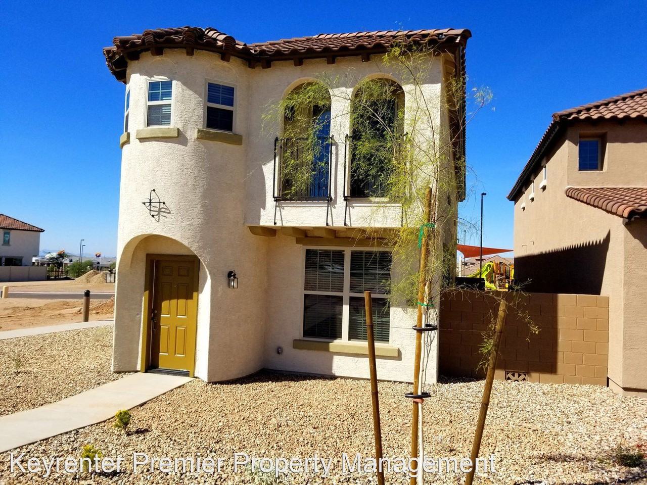 2945 N Augustine - Photo 2 of 21