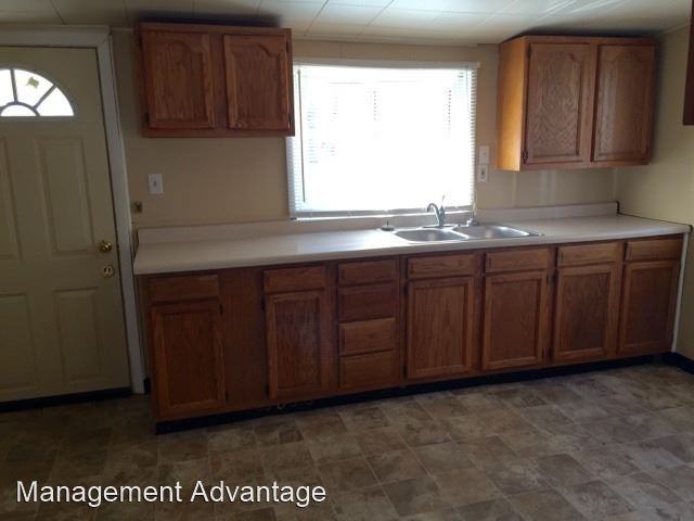 1011 North St - Photo 2 of 10