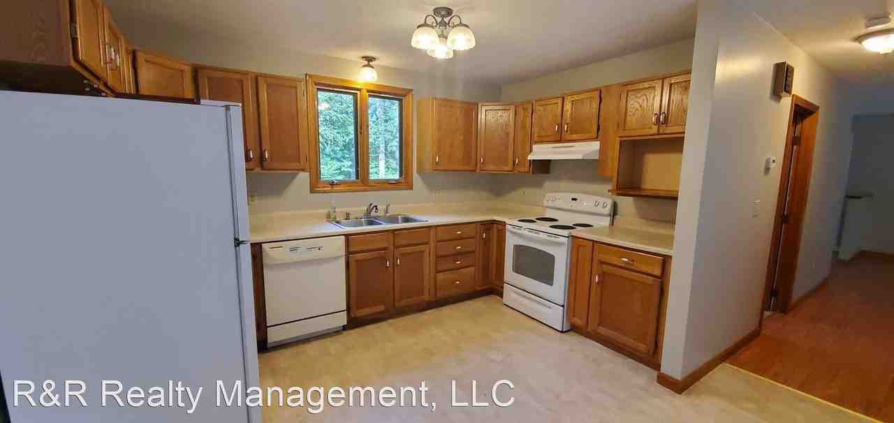 40 Perry St - Photo 2 of 49