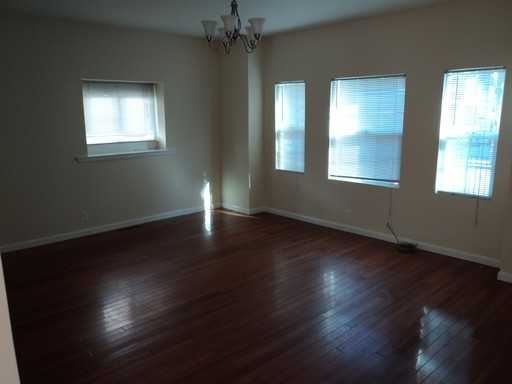 1353 60th Ave - Photo 2 of 5