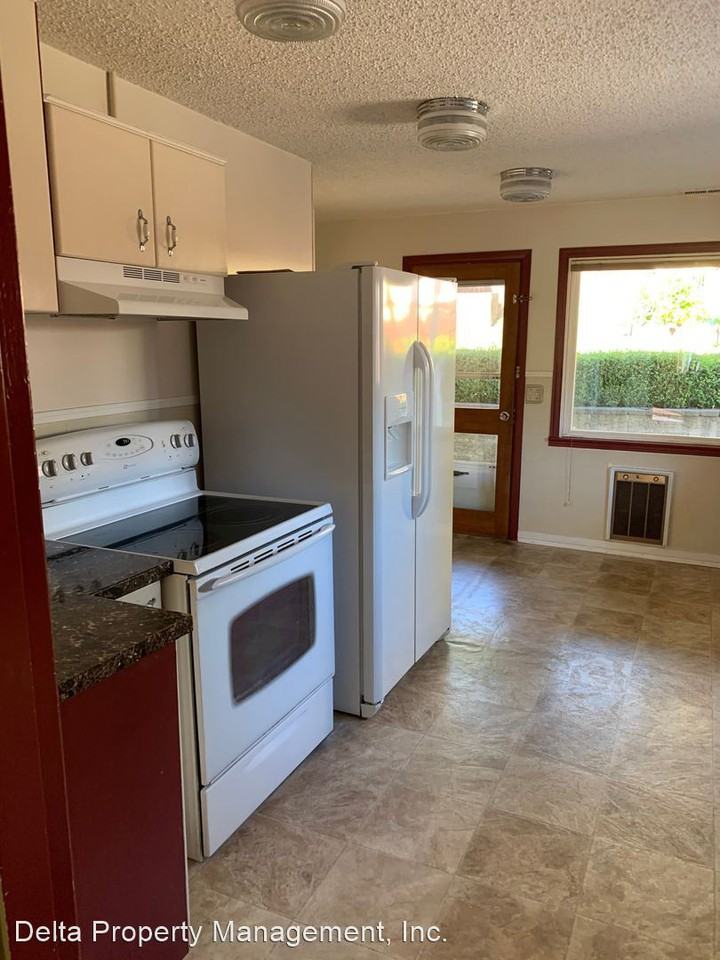 4626 S 3rd Ave - Photo 2 of 18