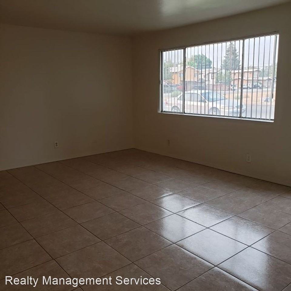 200,202,204,206 Eye St - Photo 3 of 6