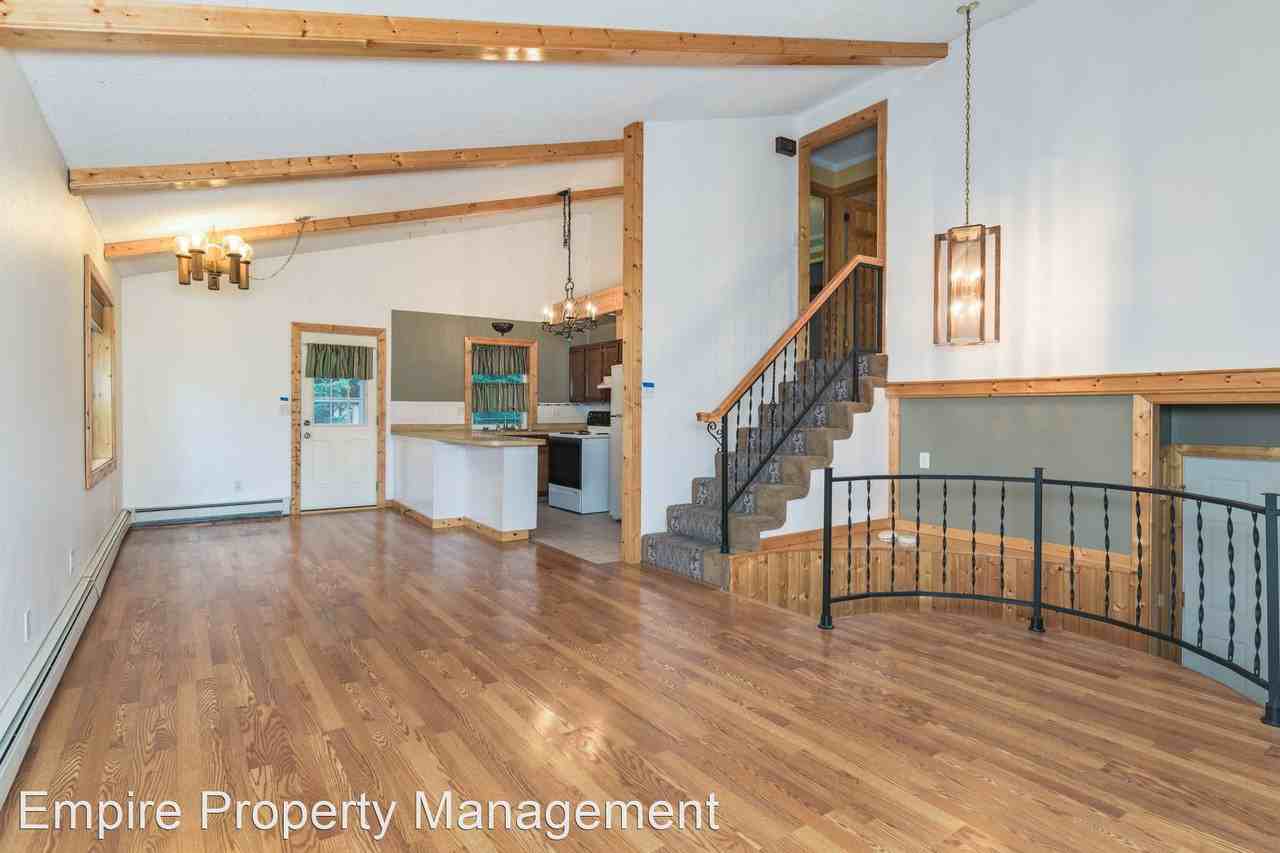 4902/4906 Amherst Drive - Photo 3 of 13