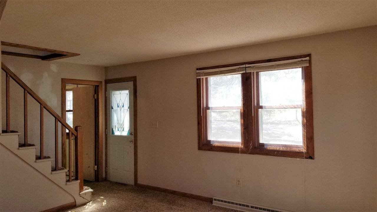 N1686 815th St - Photo 3 of 11