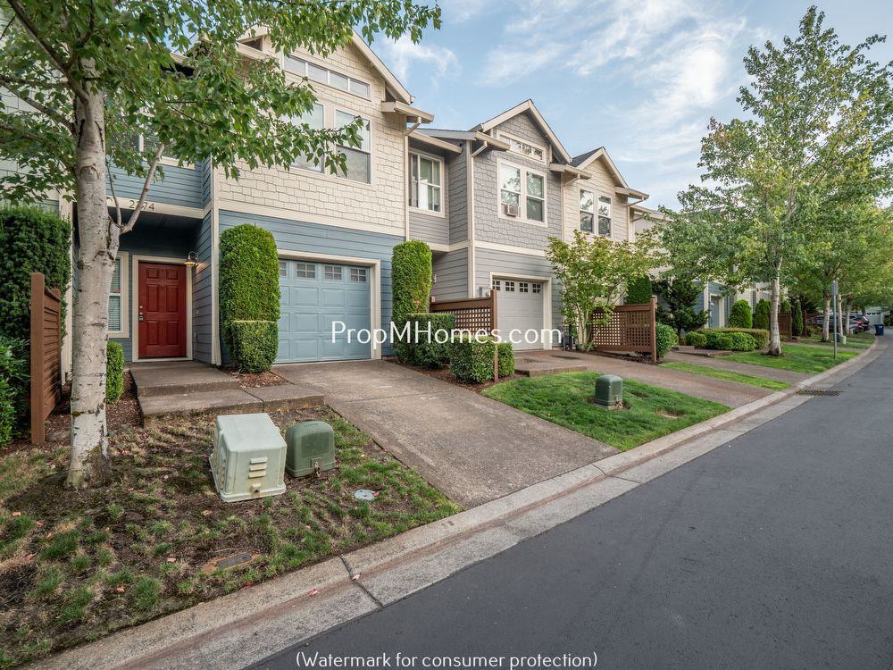 2274 Ne Redelfs Way - Photo 2 of 24