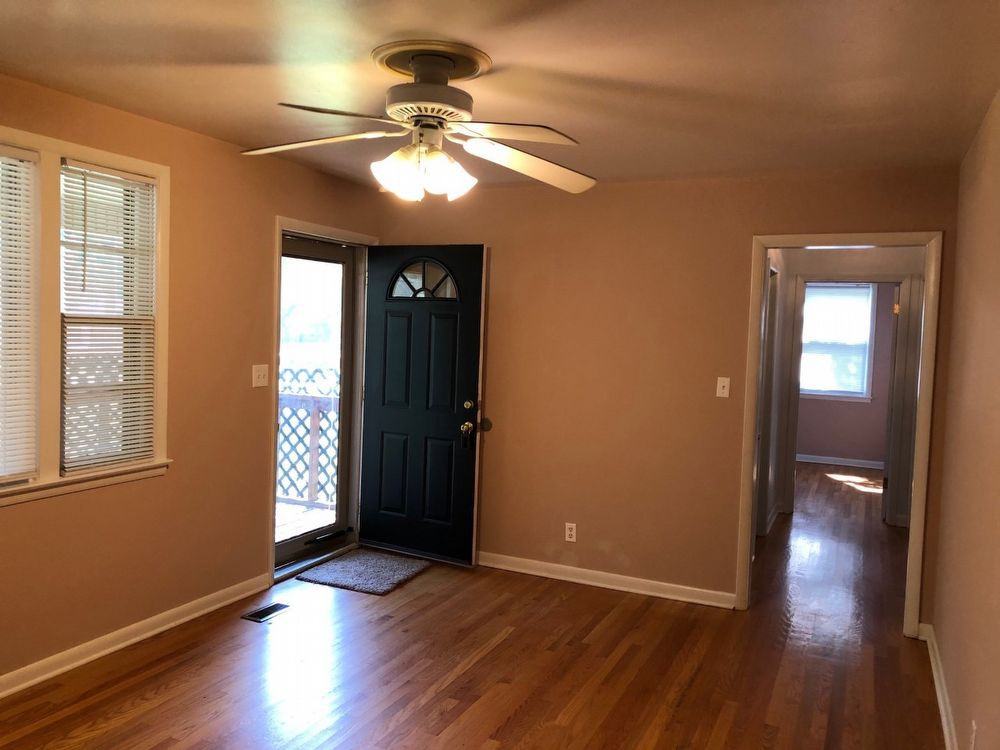 1911 Wren St - Photo 2 of 14