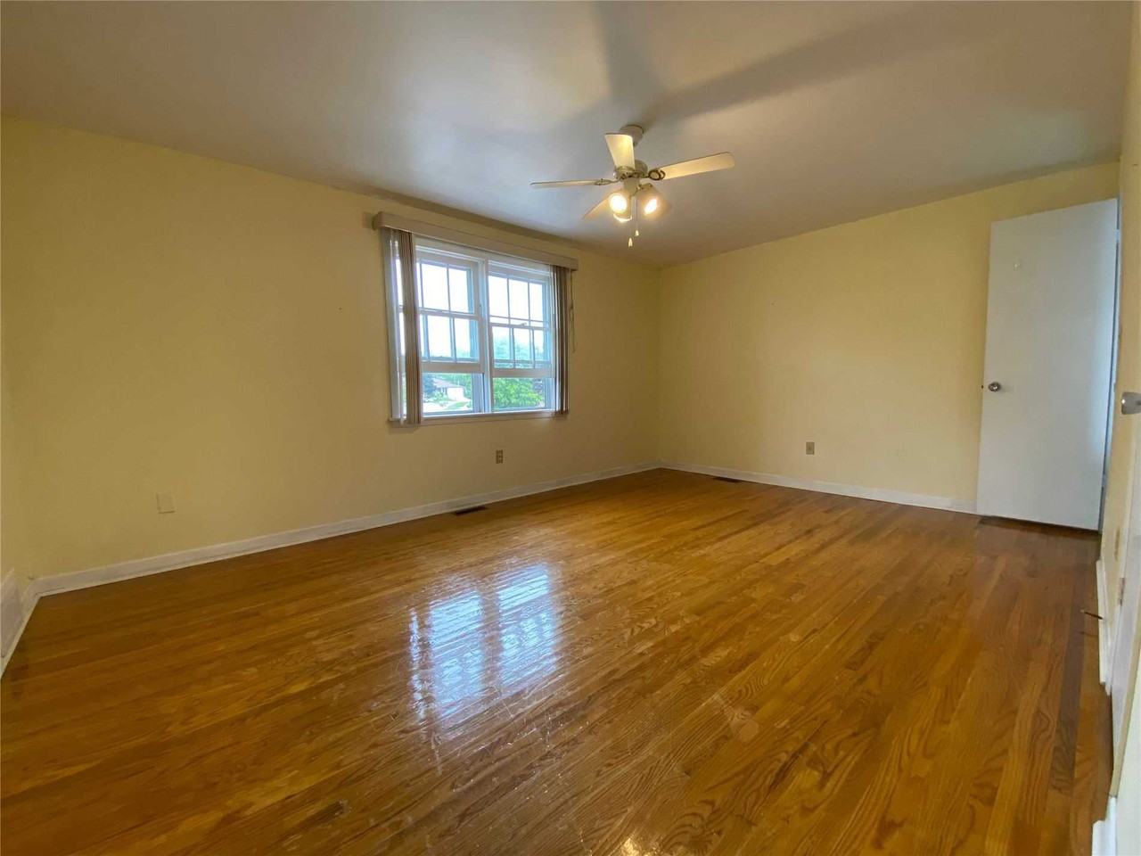 32 Hookwood Drive - Photo 2 of 15