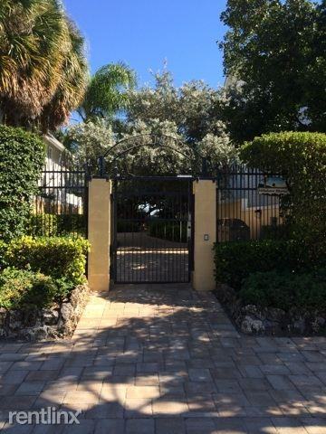 2508 Bay Dr - Photo 3 of 25