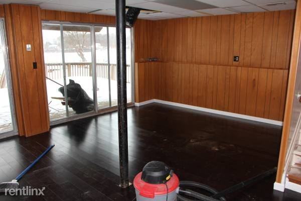 443 Hillwood - Photo 2 of 9