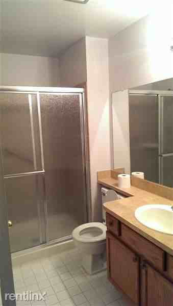 26484 Franklin Pointe Dr - Photo 3 of 10